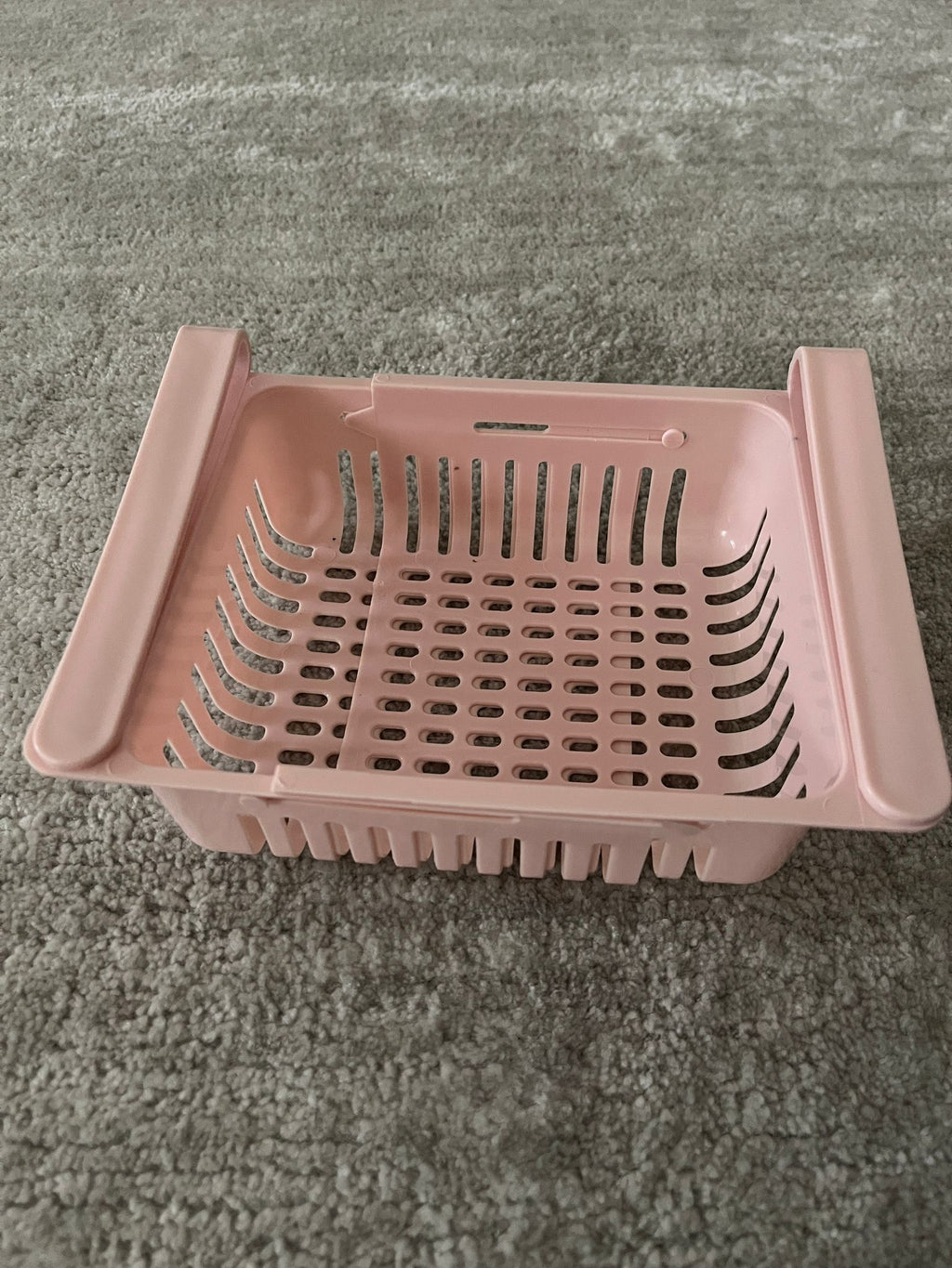 Coș organizator extensibil pentru frigider